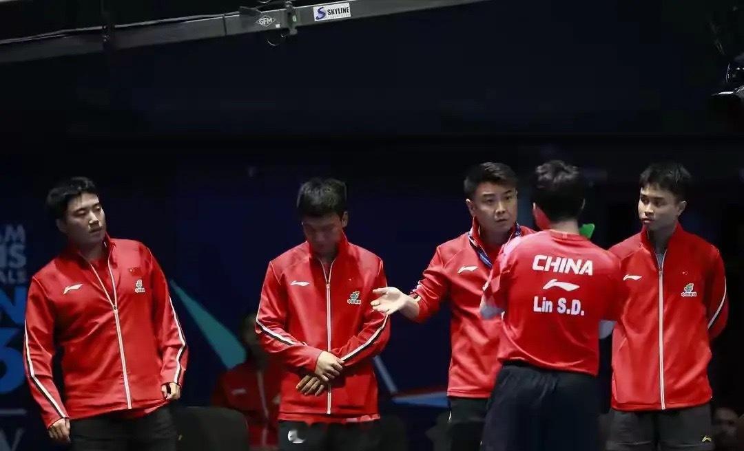 国乒男团1：3韩国，遭遇开门黑，有4个人压力巨大！1、梁靖崑（第二盘脆败）首局1
