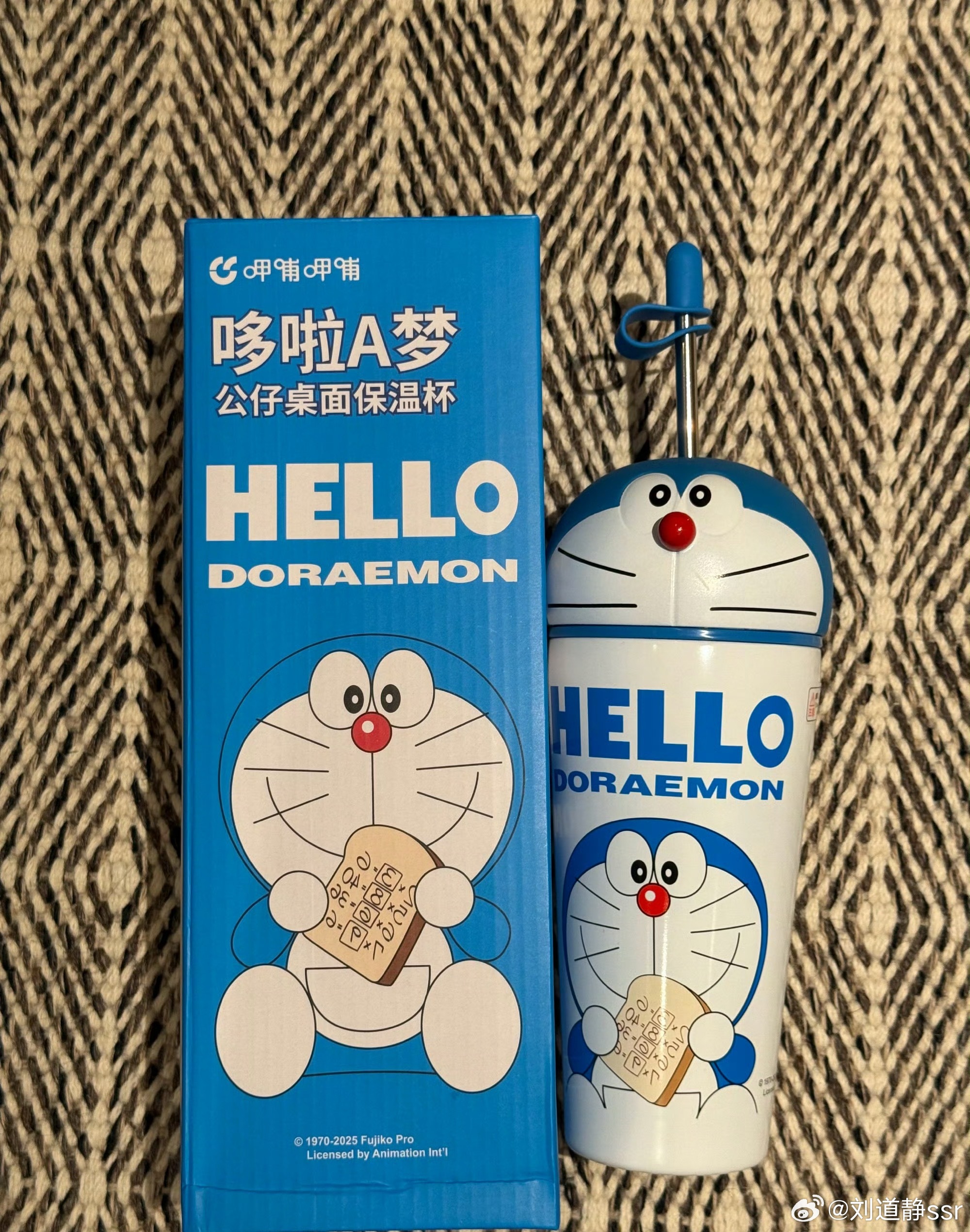 点赞抽取哆啦A梦保温杯～静静宠粉来啦    ​  ​​​