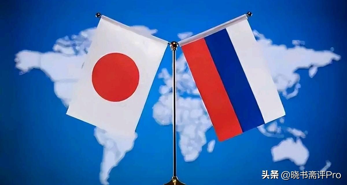 美国驻日使馆刚发文纪念击败日本纪念日，俄罗斯跟着补了一刀，在南千叶群岛举行纪念仪