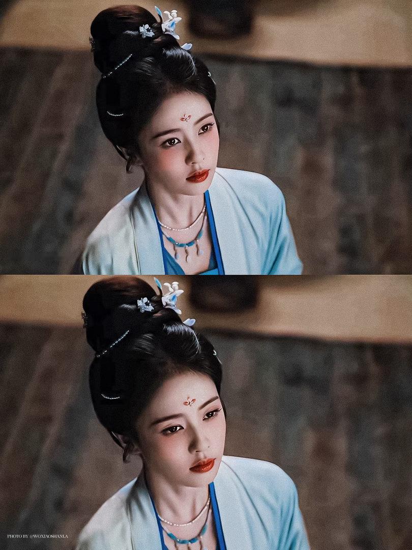 李晨扛着白鹿踩指压板这不就是正常的友谊环节而且她每次玩游戏都负责认真而且李晨也确