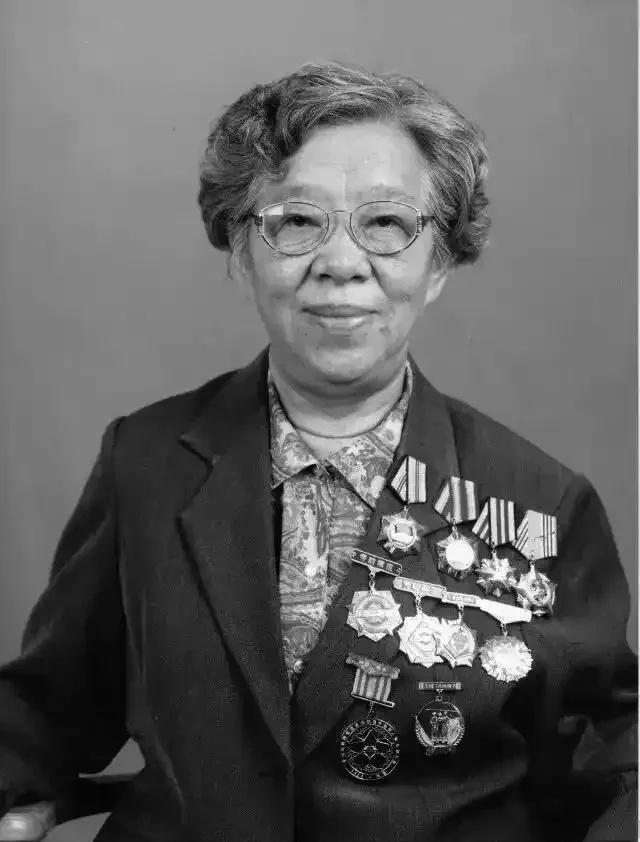 ⚓【泪别！她让中国海军尾轴寿命翻10倍，102岁永远离开了我们…】
萨本茂先生走