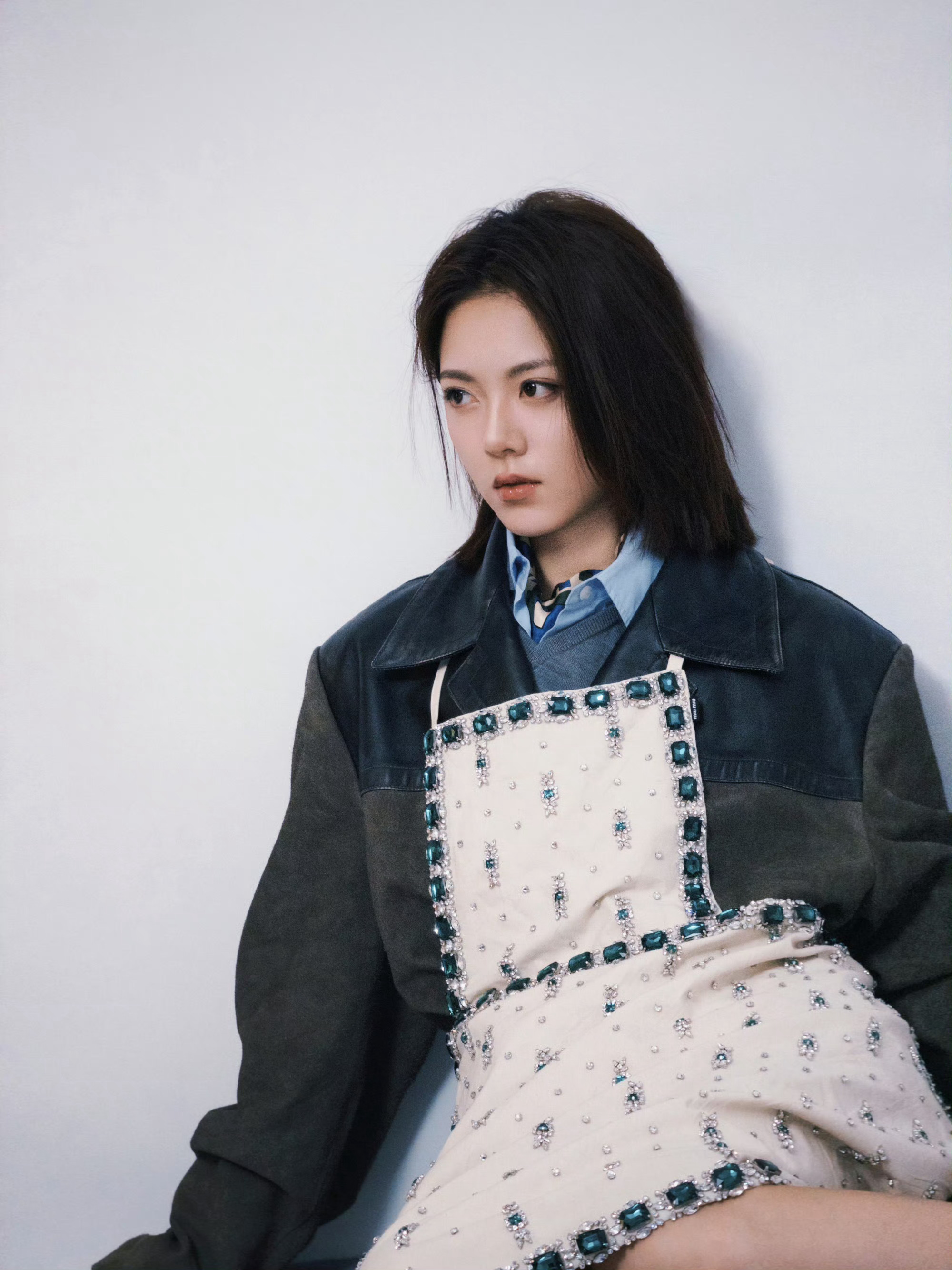 赵今麦镶钻围裙造型麦麦这气质，是公主本人了吧！