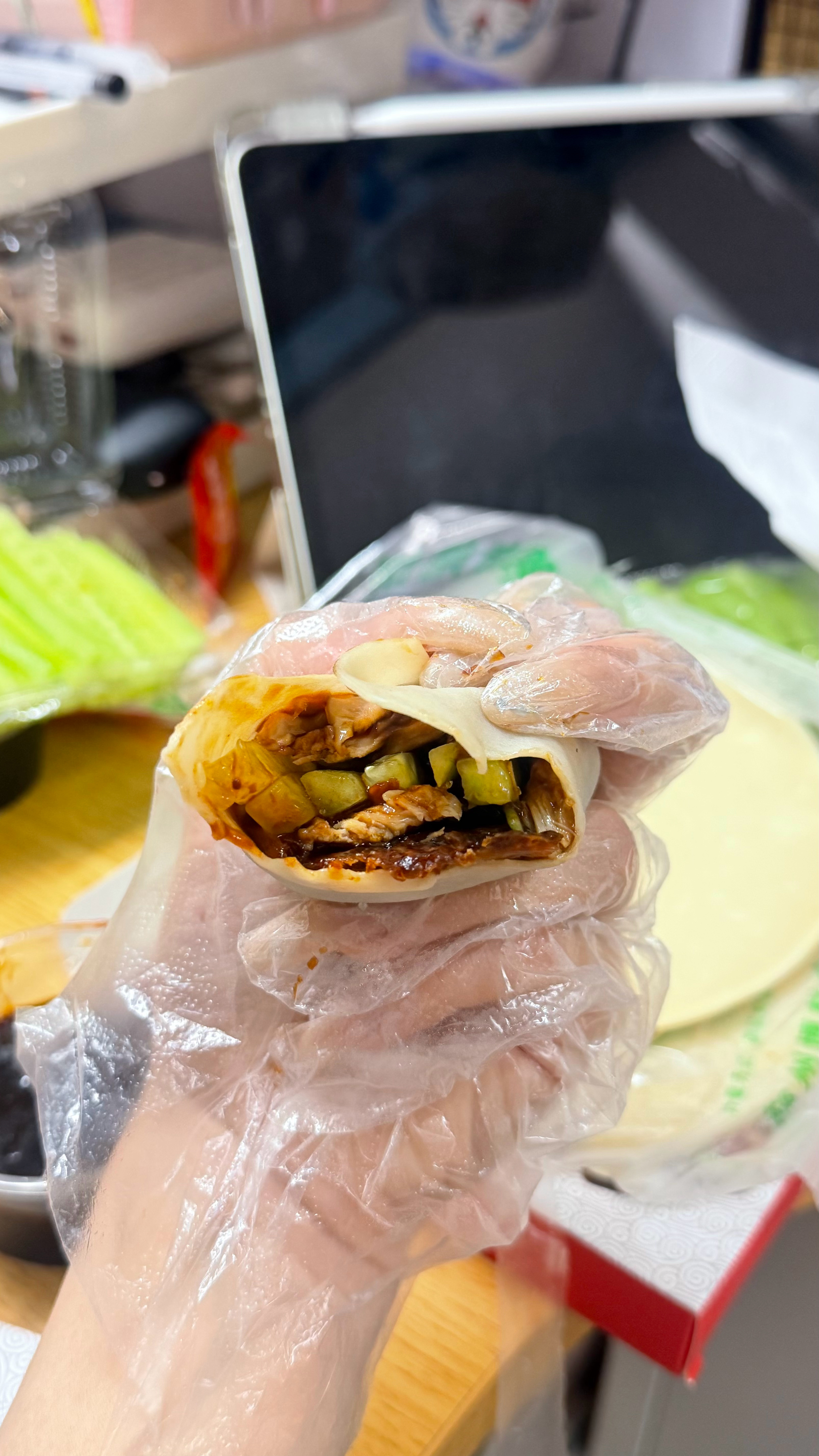 学校第十五周的🐷食记 在吃什么呢系列🤩下课刚好在食堂附近加上最近有点穷 吃一