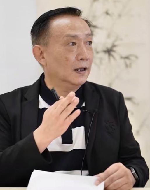 卢麟元开炮，
立规矩先过透明关！
网友吵翻了！


卢麟元这话说到了点子上，
规