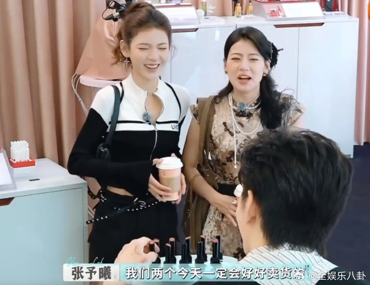 尚雯婕李佳琦严母慈父具象化 《巴黎合伙人》里，尚雯婕“严母”附体，张予曦赵昭仪买