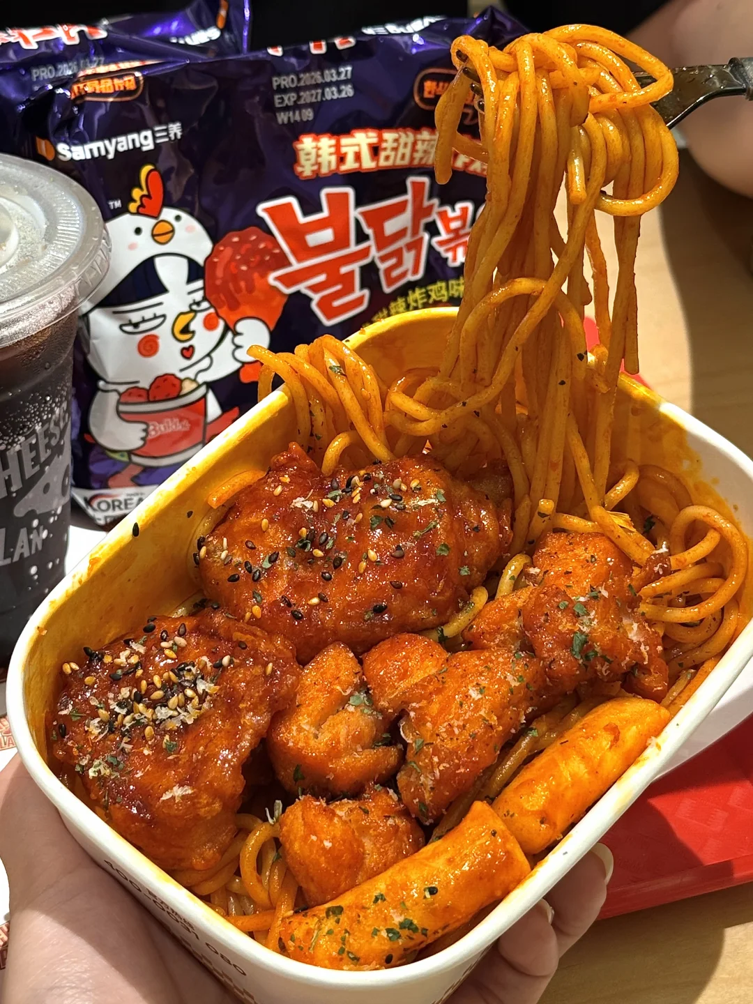 芝士脑袋在广州吃到芝士炸鸡火鸡意面！！
