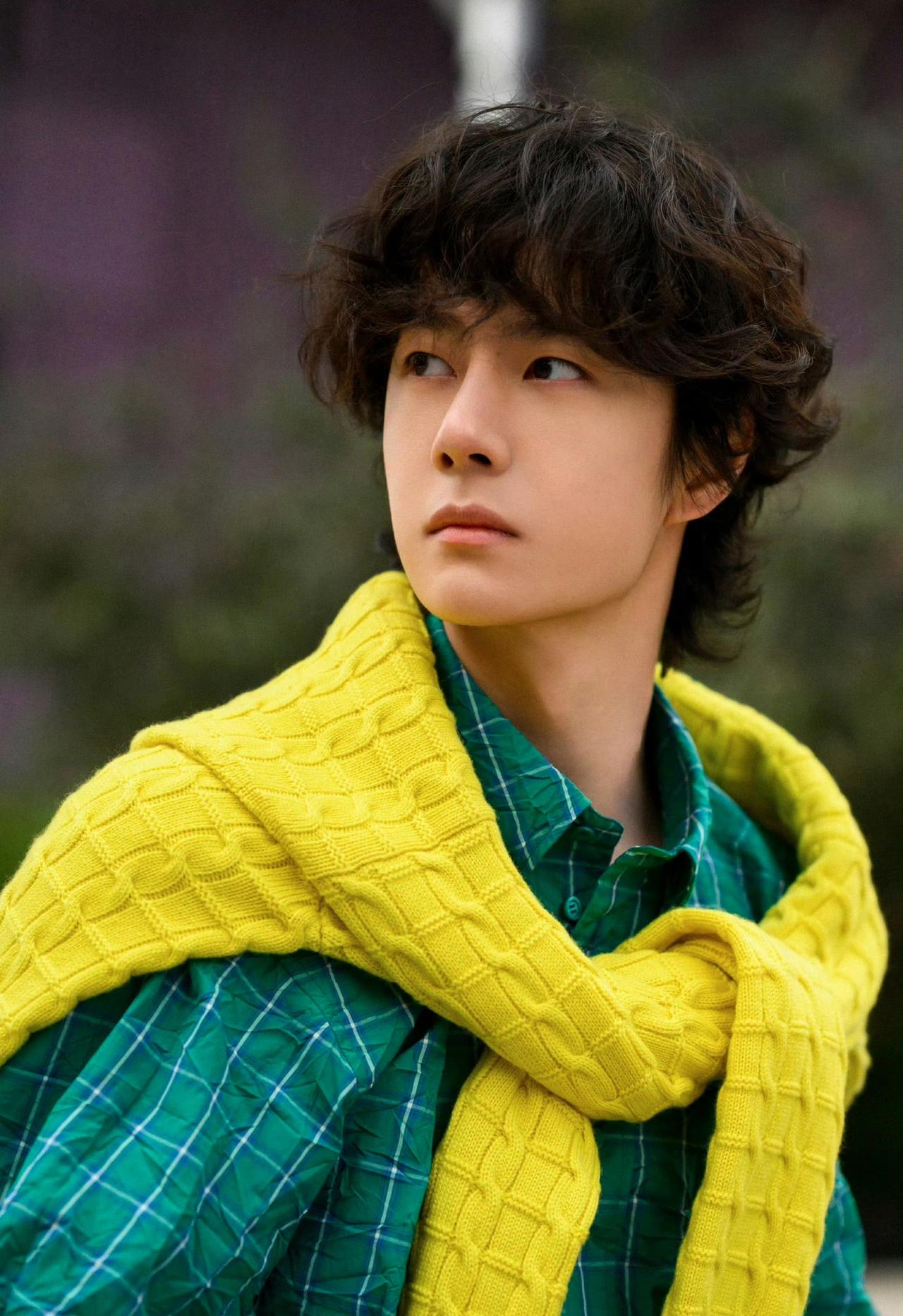 只要王一博不乱来，他演技好不好，根本不重要，说白了，他最大的本钱不是长相，也不是