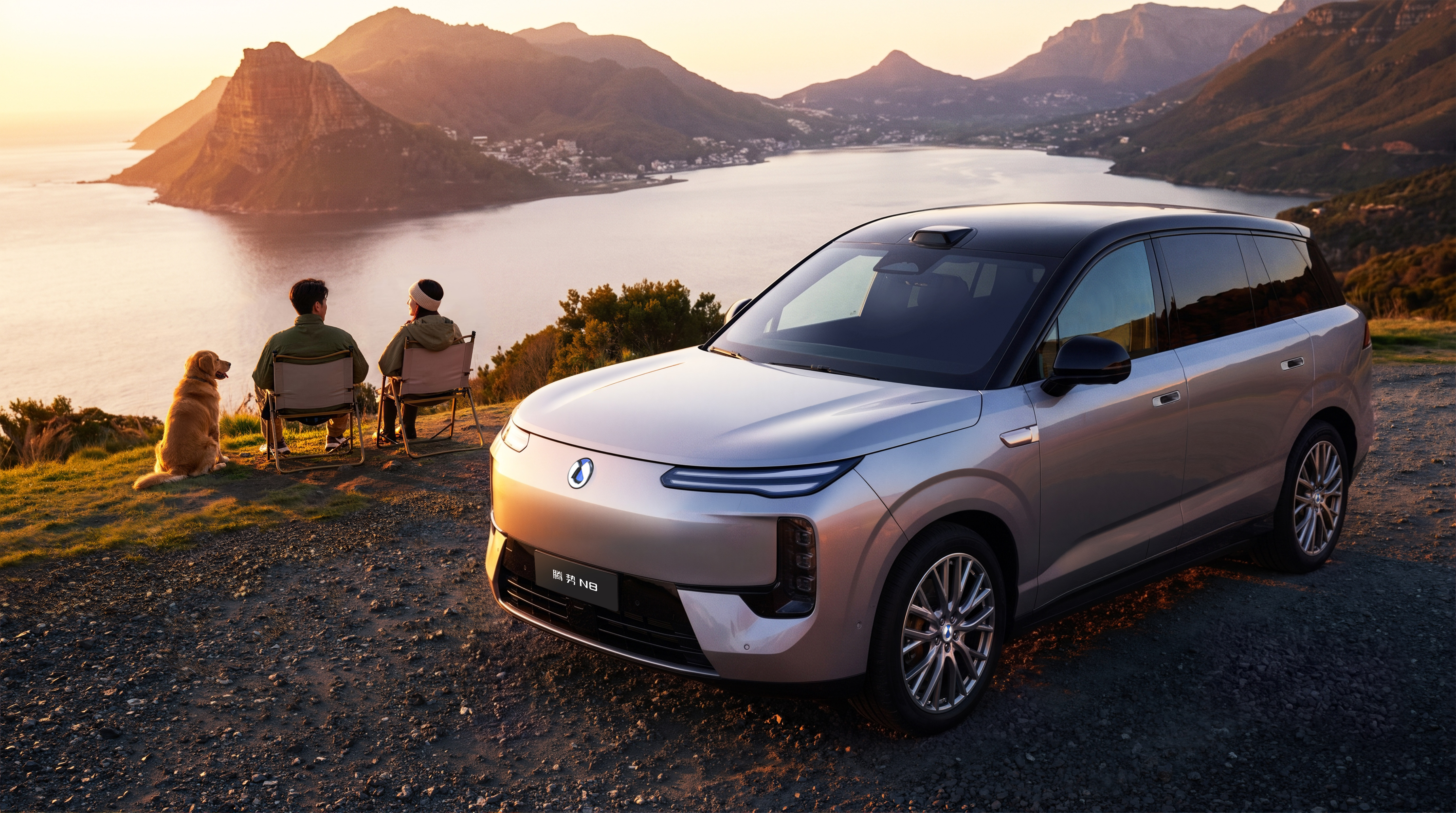 平时开车深有体会，车内一味堆大屏，反而容易分散注意力。腾势N8天际屏+巨幕屏这套