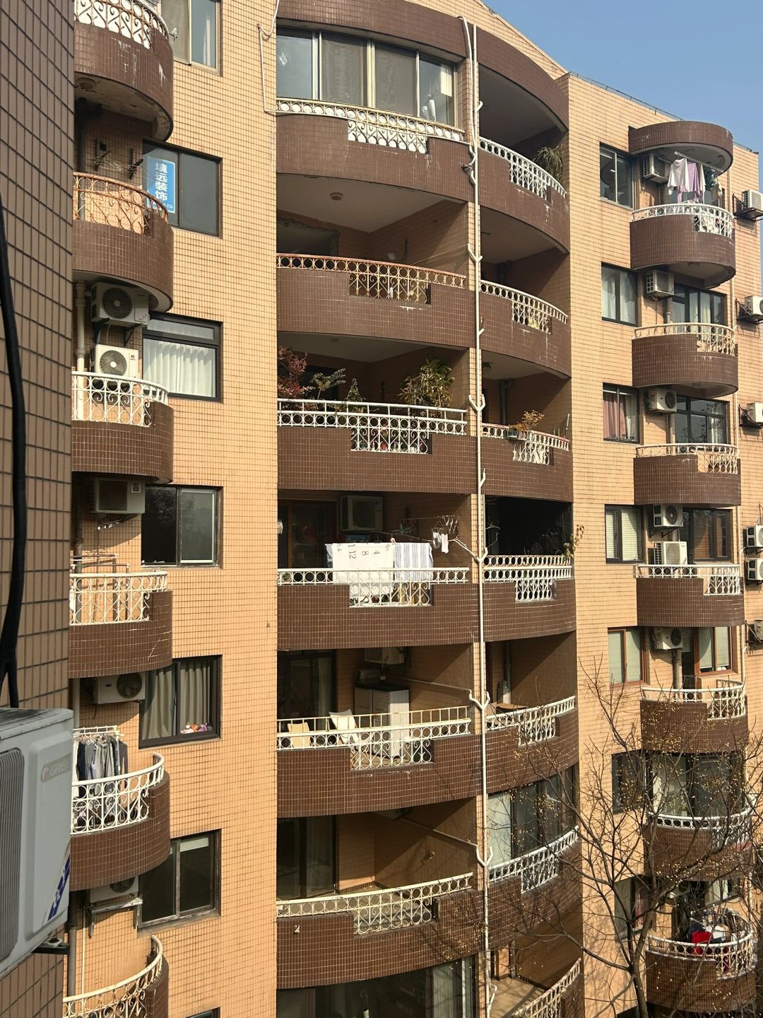 总统公寓小两房 有地暖 年底可以入手了