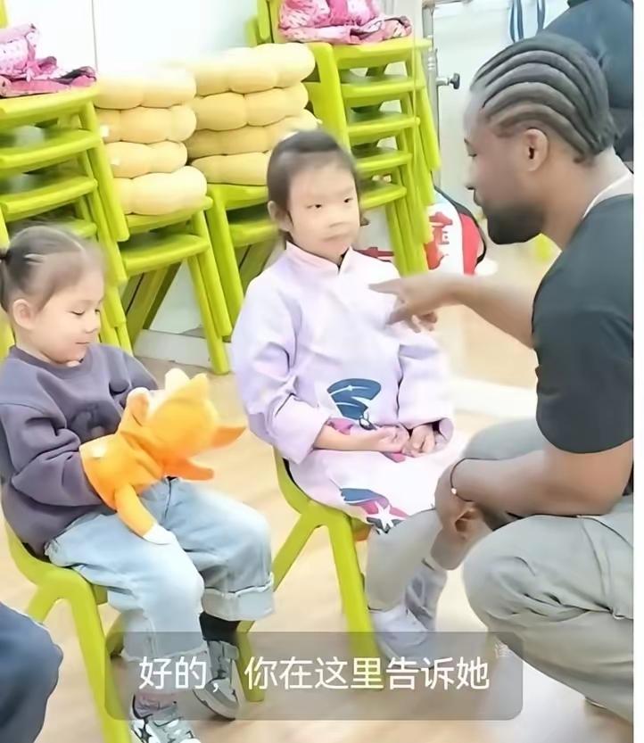 近日法学界陈枫老师提议：我国应该明确禁止外籍人员在我国中小学及幼儿园阶段担任教职