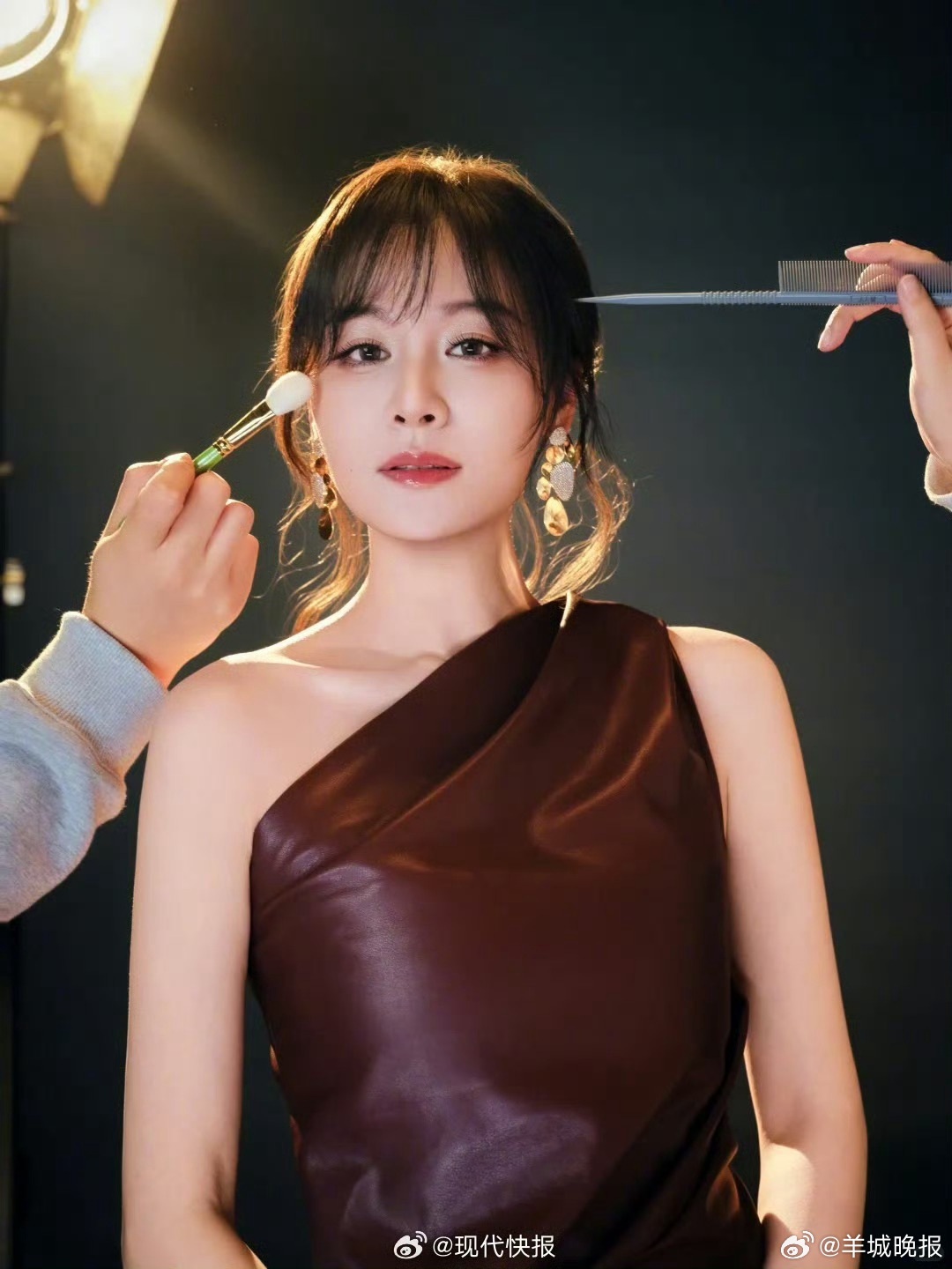 【#叶一茜为穿裙子参加乘风饿了三天#】#乘风2026乘风送考人# 4月2日，在社