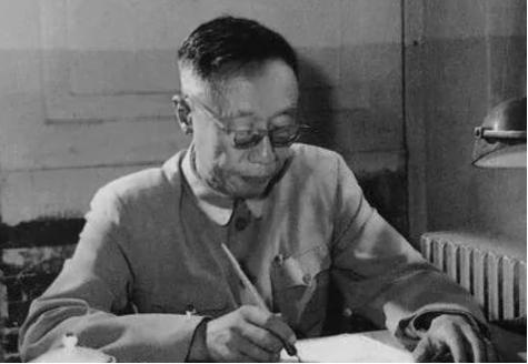 1967年10月17日，溥仪在北京因病去世后，他的家人不知道该以何种规格来安葬溥