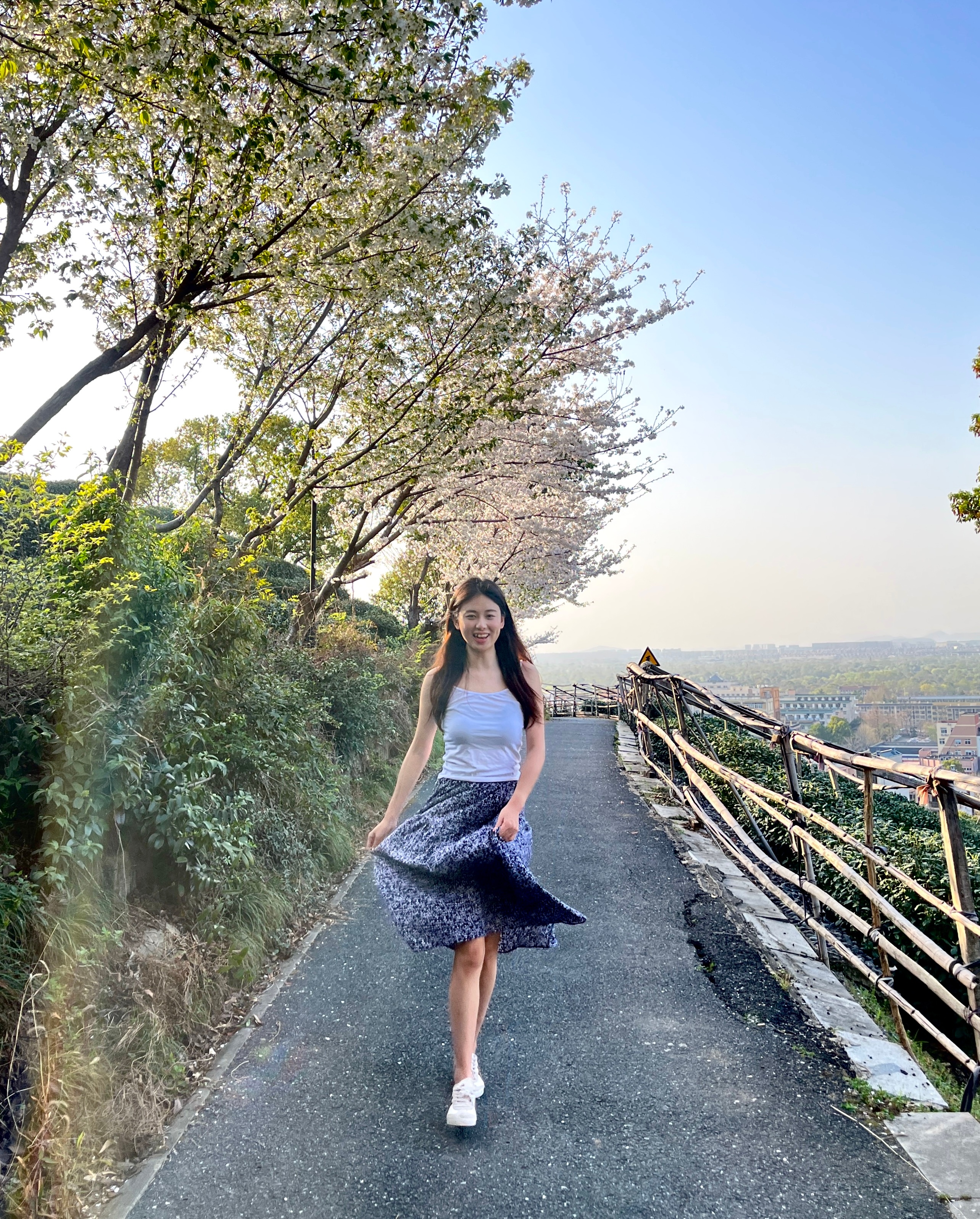 恭喜你 又自信美丽可爱 保持聪明 持续进步 持续输出 给自己选择不同获取能量的方