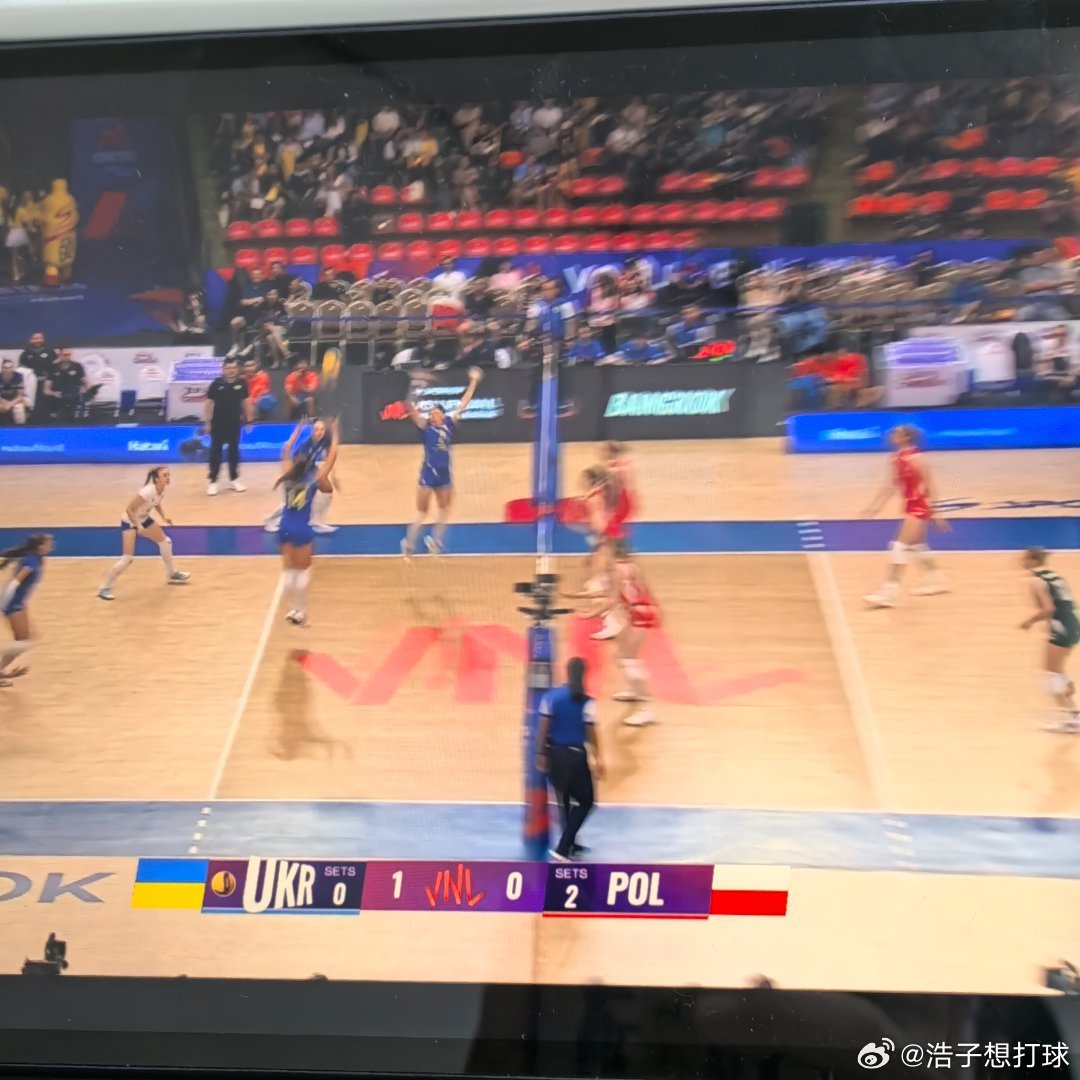 你波兰不是一向号称跟乌克兰亲么，咋不给人让点分… 