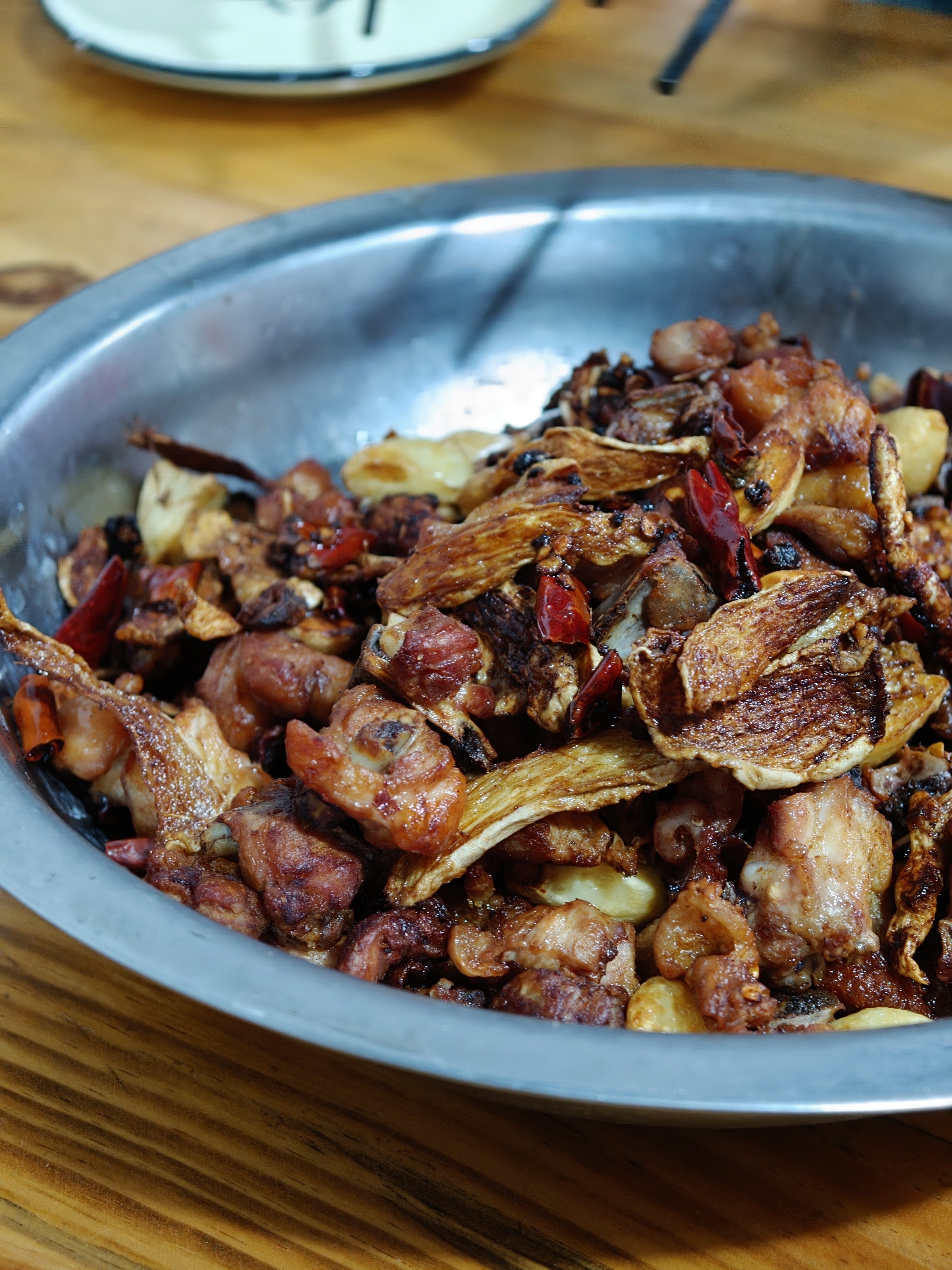 这么近那么美，好客山东吃炒鸡！ 