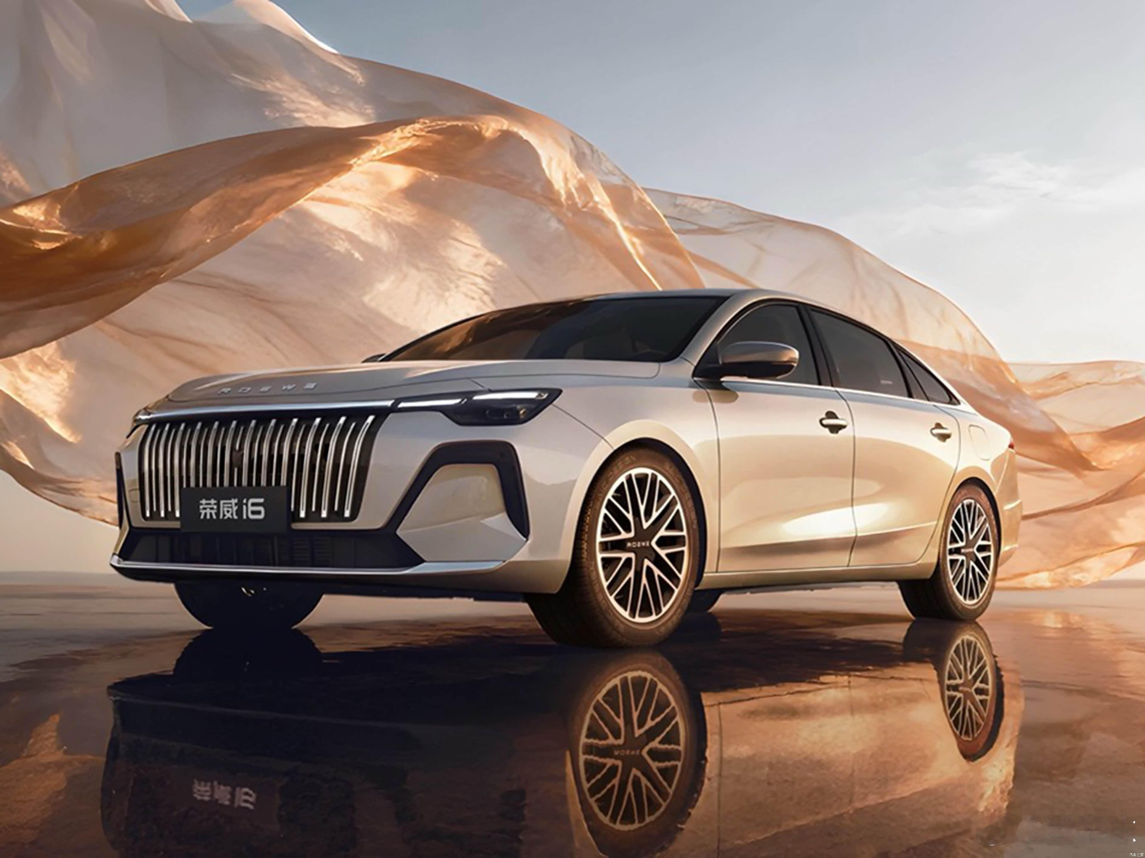 车圈已经癫成这样了话题词起得太贴切了。荣威i6预售价直接干到6.59万起，而同级