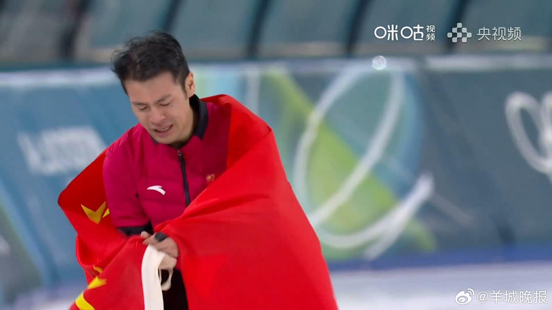 【#宁忠岩泪洒赛场#】太棒了！宁忠岩1500米夺金！赛后宁忠岩哭了！#宁忠岩金牌