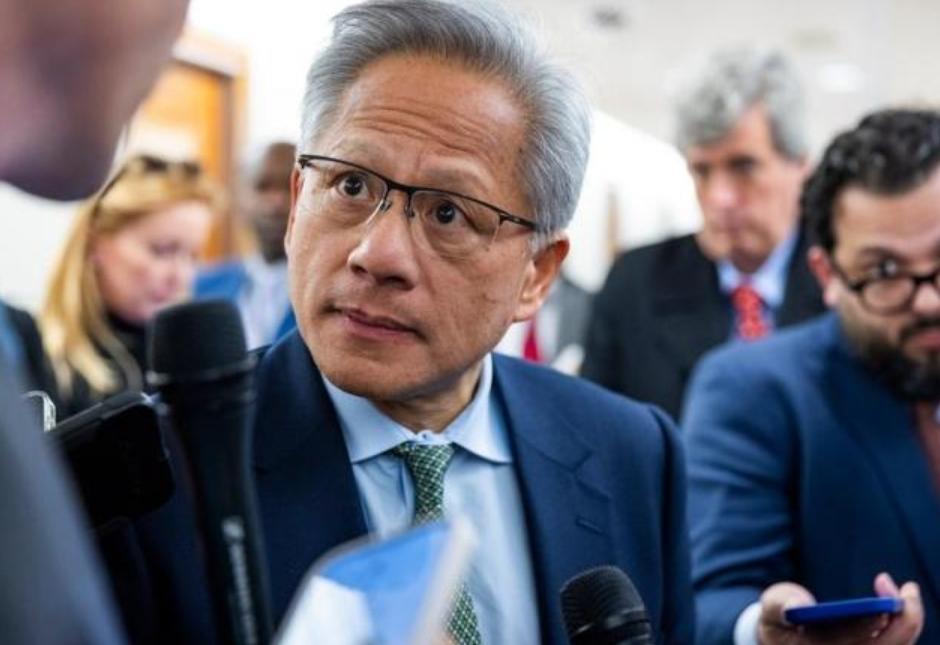 美国人这时候想卖，中国不一定会买。

在经过了长时间的拉锯战之后，H200终于被