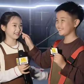 咱就是说，这么小的小孩儿，
能不能别立小酒窝和陈思成儿子青梅竹马的人设了，现在的