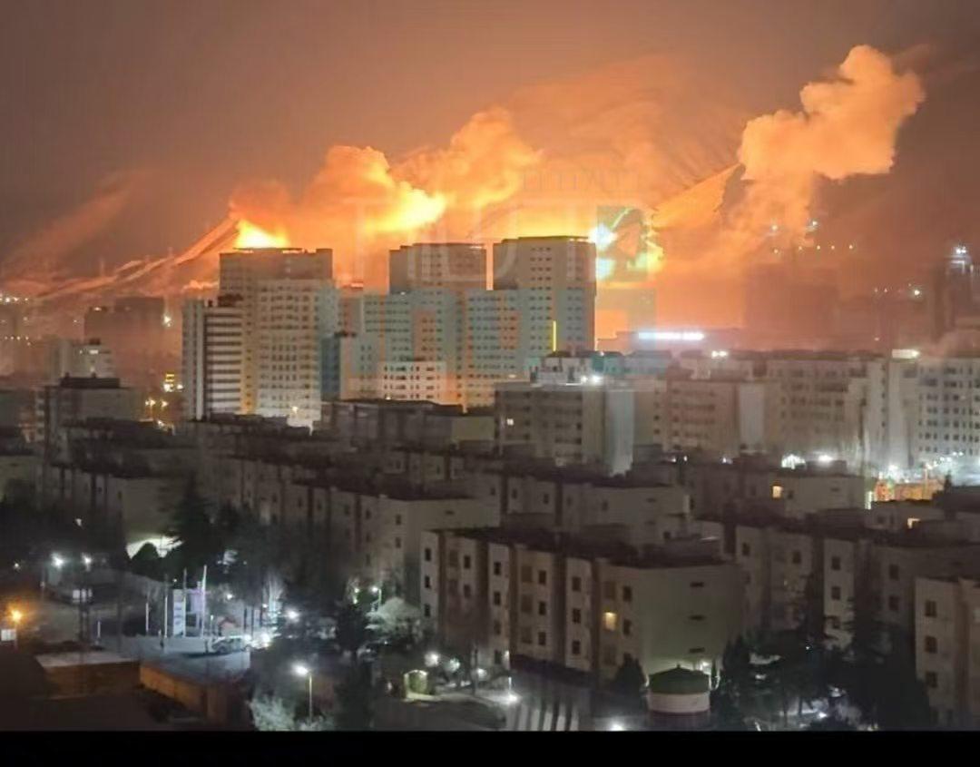 “人口过亿不要力敌”，美国正在万米高空走钢丝！
在美以轰炸伊朗后，过去30几个小