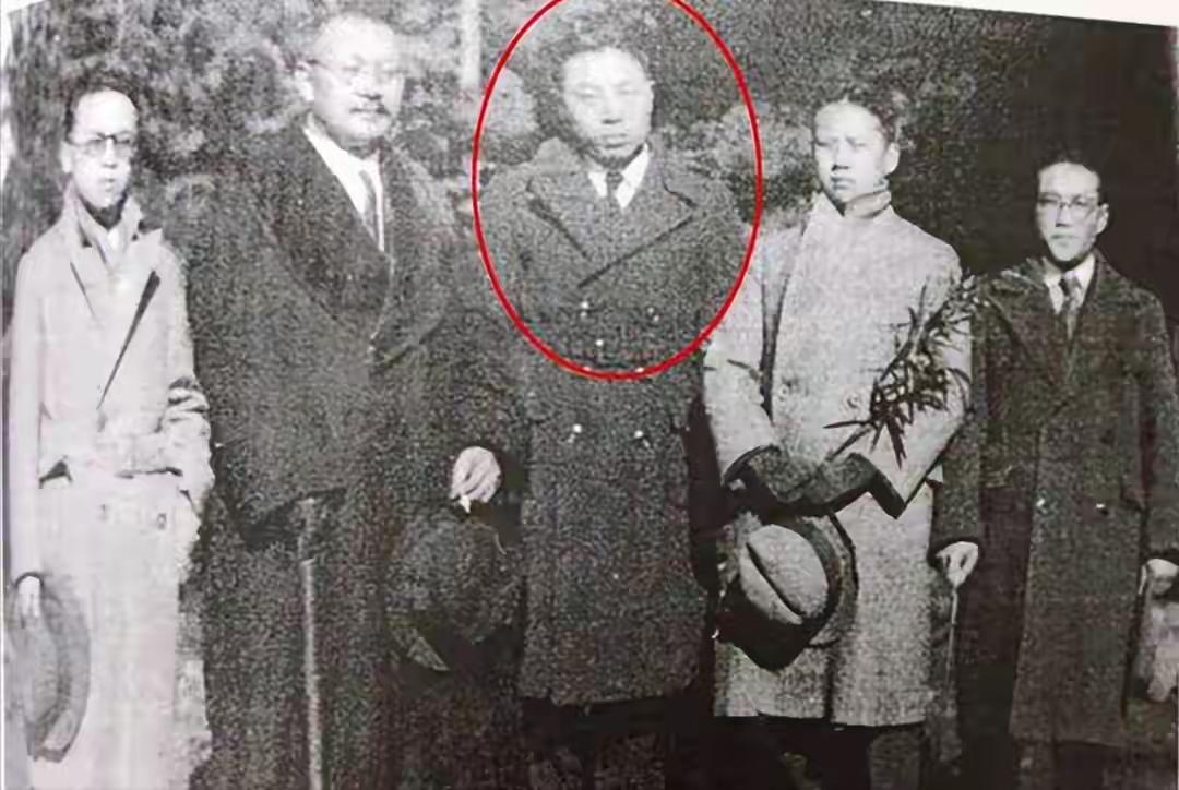 溥仪的贴身侍卫，不仅睡过皇后婉容，还无恶不作，后来被毙于刑场。

这段尘封的历史