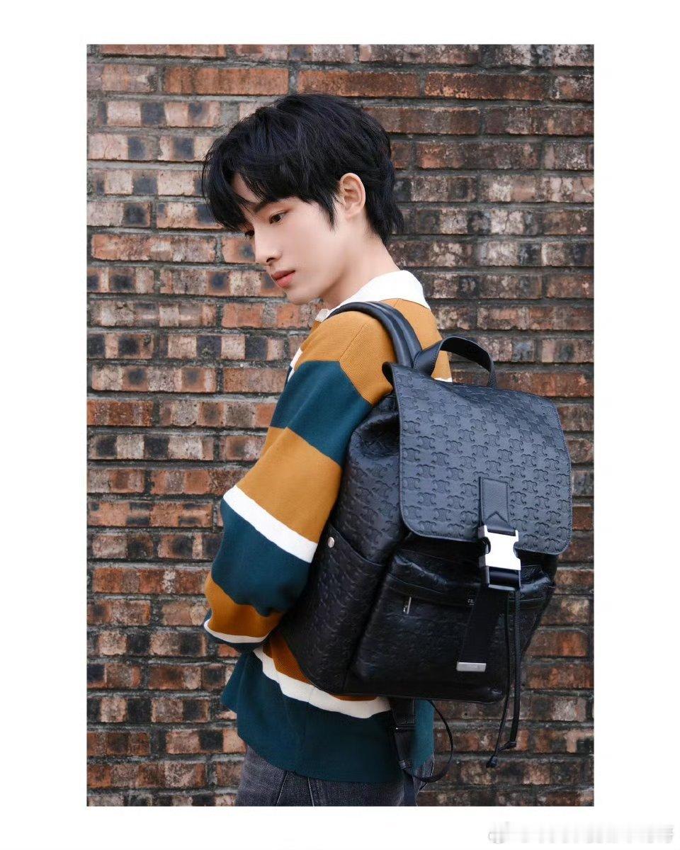 董思成，张晚意，庆怜，敖瑞鹏同品牌推广大片 ​​​