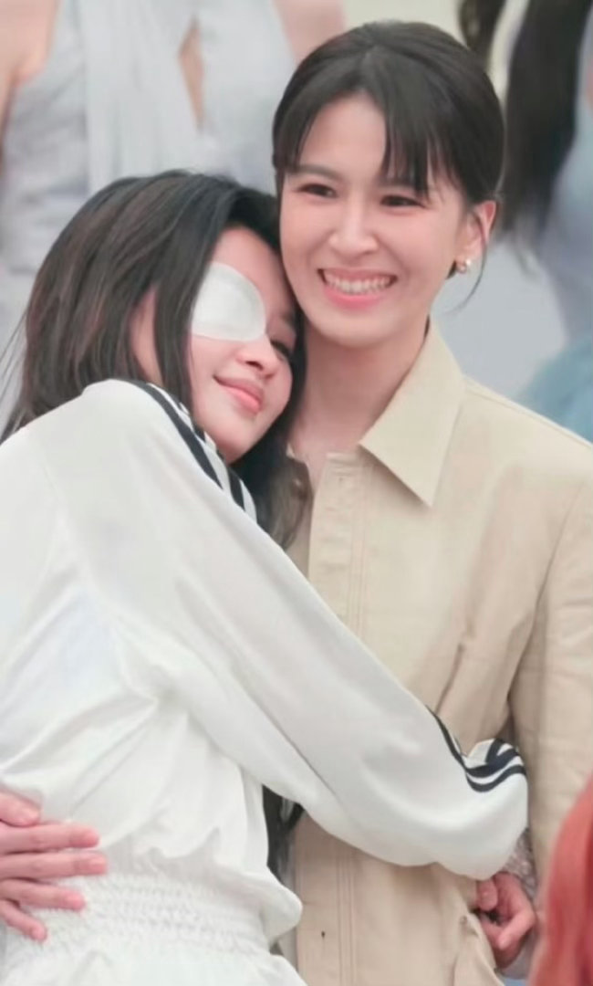 曾沛慈姐姐收割机 世界对我的80从曾沛慈不是我的姐姐开始。她在浪姐里跟姐姐们的互