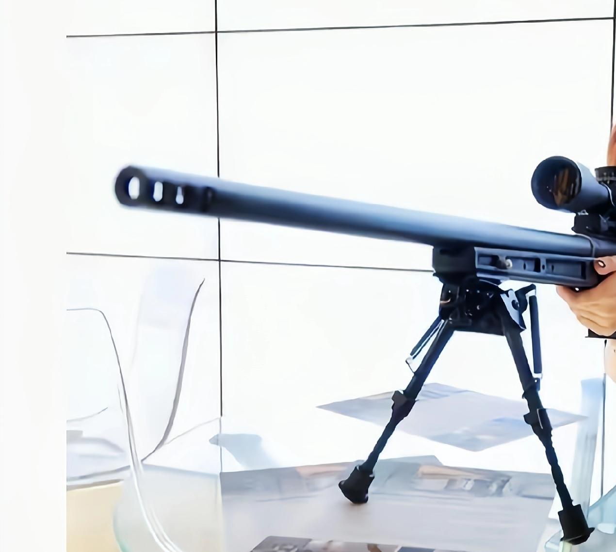 中美战略竞争是当下全球格局的重要旋律。在军事领域，中国选择集中资源，优先在军事科