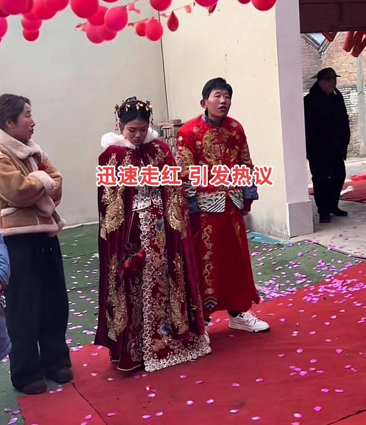 山东小伙娶8岁智商新娘，护头瞬间看哭网友：婚姻的真谛到底是什么？

一场山东乡村
