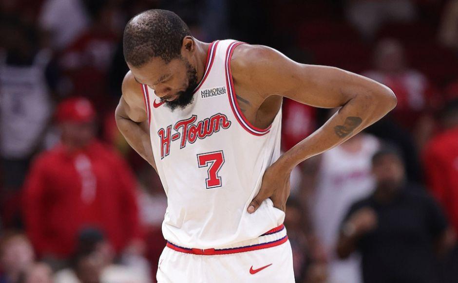 杜兰特今天又爆出因脚踝扭伤，G3出战成疑

雪上加霜啊，本来膝伤就没好利索，如今