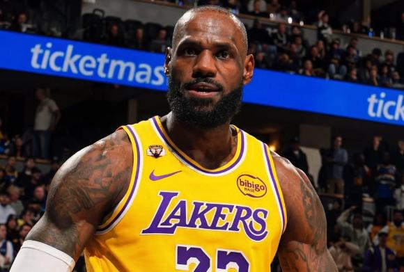 常规赛只剩不到13 场，洛杉矶湖人如今暂居西部第六，如无意外的话老詹他们首轮的对