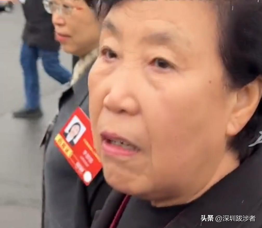 郭凤莲讲出了数以亿计老农民的心里话。我父母皆是农民，接近八旬的老人。和我们在深圳