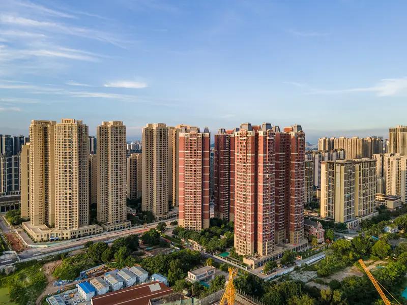 你要我工作，
就必须给我住的！
你要我工作必须能养活我孩子！
几十年年前，
我们