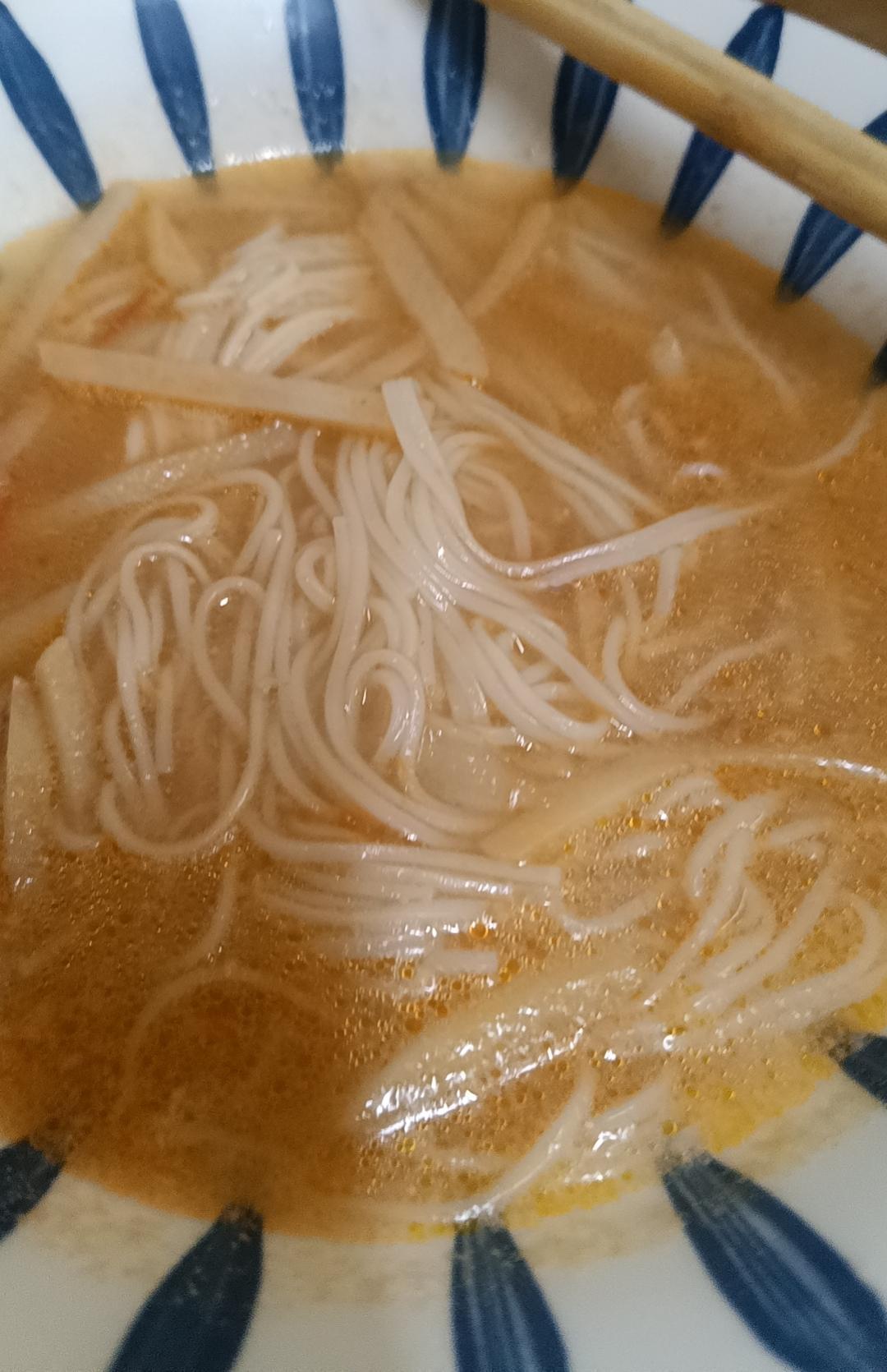 大龄剩男没结婚，没女朋友，未来在哪里呢？一人吃饱全家不饿，生活真的是没有奔头啊，