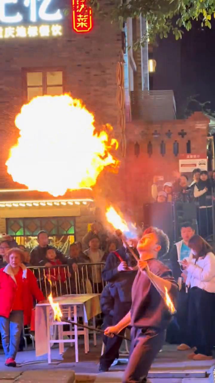 二零二六祝大家马上有钱，马上发财。