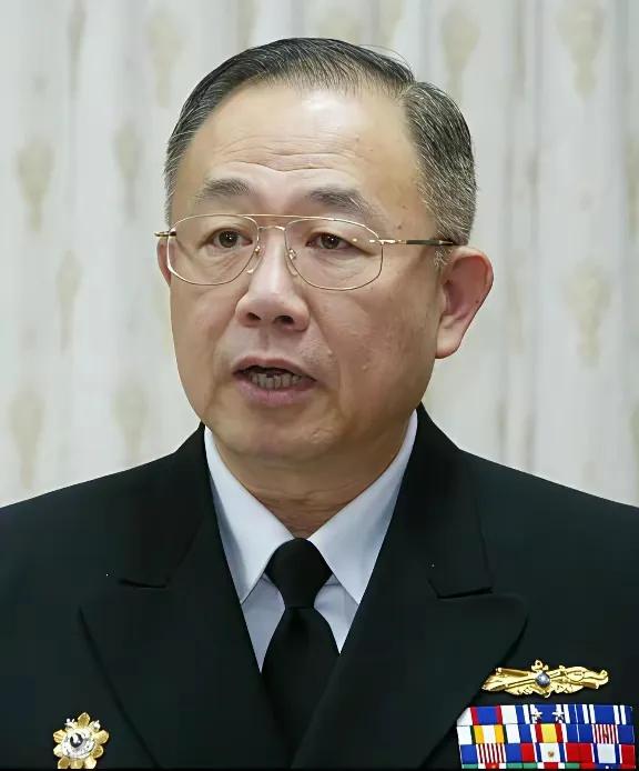 台海军前司令陈永康主持的一个台海兵推中称，解放军想要登陆台湾icon，达成武力统