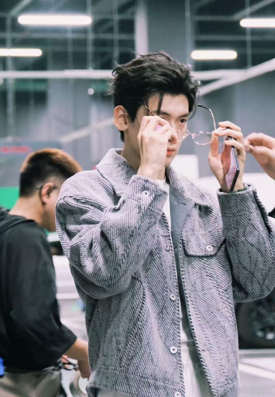 翟潇闻特别主演难哄  为翟潇闻打call！在《难哄》中他一定会凭借出色的表现，让