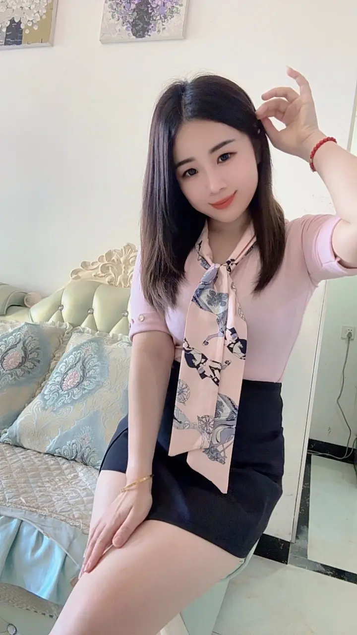等我有钱了，必须开家医院，专治被情所伤之人，中药就叫孟婆汤，西药就叫绝...