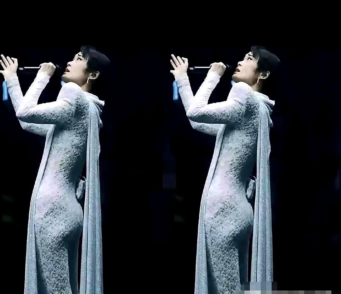 谁能想到，那个衣橱里90%都是裤子、坚持了快20年中性风的李宇春，有一天会因为一