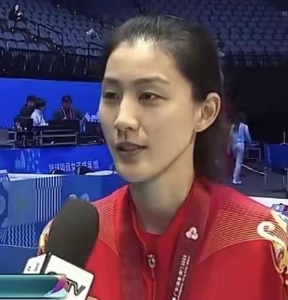 刁琳宇之所以被称为光速排球的代表人物，主要是她和王媛媛在比赛中的绝佳配合，在巴黎