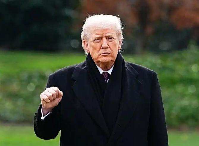 特朗普110亿美元对台军售彻底“翻车”！本想靠这笔订单讨好军火巨头、给中国施压，