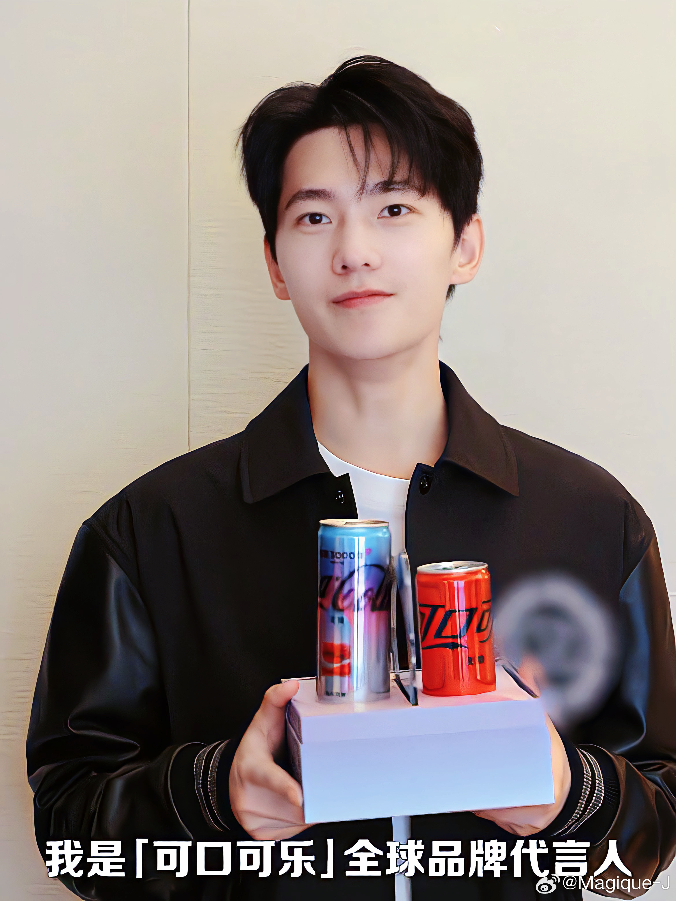 #杨洋可口可乐全球品牌代言人# 感觉我哥是素颜[月亮代表我的心] ​​​