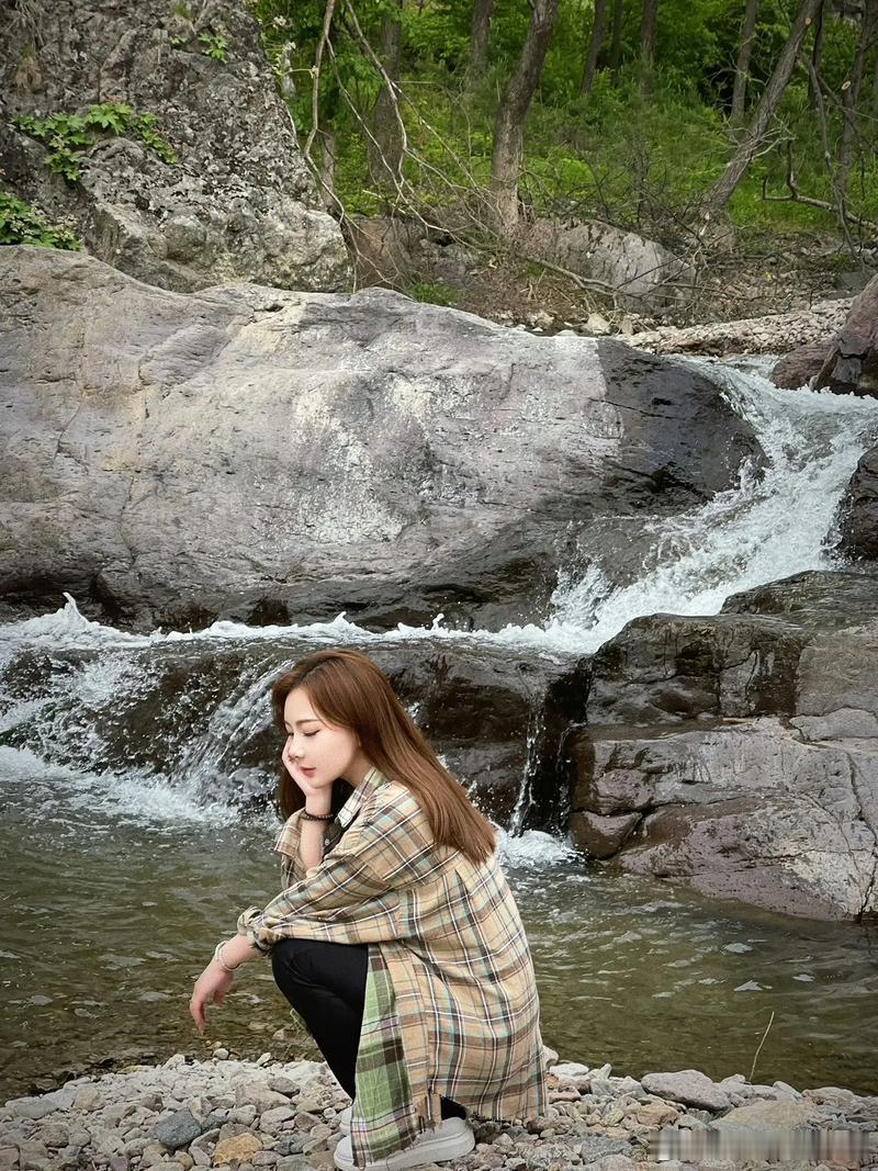 🍁农历九月：时光荏苒，珍惜健康与缘分！🍃九月，仿佛在提醒我们一年的时光已经过