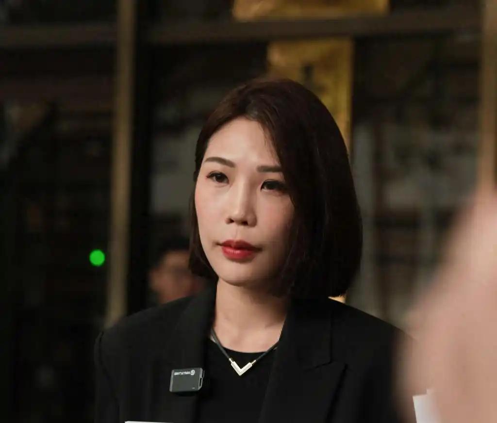新北市府裁定蔡正元性骚扰女记者马郁文成立，男友李正皓叫嚣将予刑法侍候。新北市府颠
