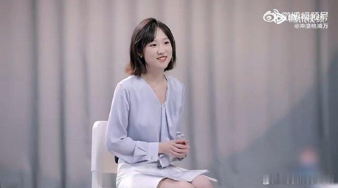 鲁豫说人早晚会叛逆的做自己令人心动的offer 杨羚蔚放弃安稳追主持，鲁豫锐评“