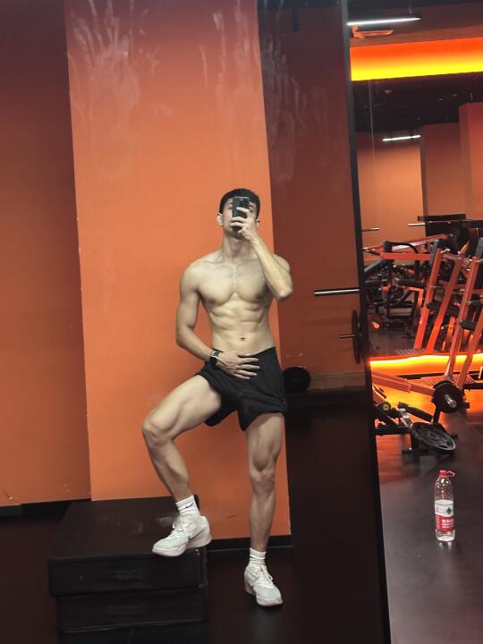 抓不住，踩住🦵