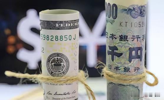 砸了11.73万亿救汇率，日元反而创了40年新低。
 
今天东京外汇市场，日元兑