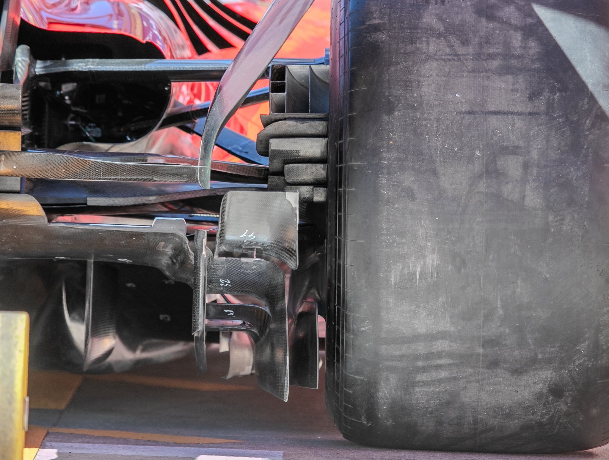 F1[超话]2026F1西班牙大奖赛 法拉利的后扩散器 ​​​