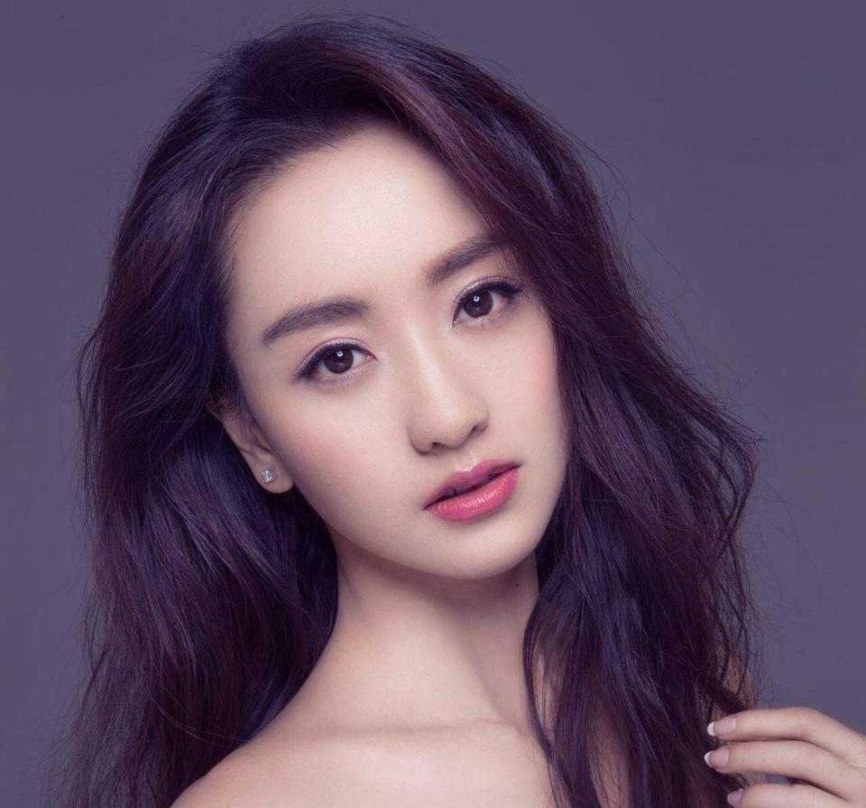 干干净净的美，不染风尘却一眼沦陷！高颜值女神聚集地 女生怎么穿搭会看上去很优雅高