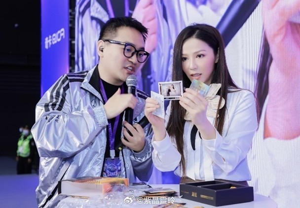 【On.cc】滕麗名自封「不懂上海話的上海人」　轉行做代購只因想滿足購物欲藝人滕